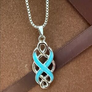 Handmade Elegant Silver and Turquoise Tone Color Necklace 9in New